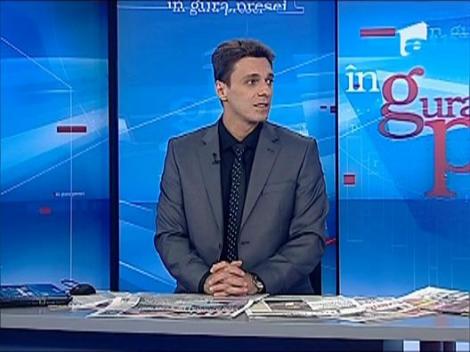 Mircea Badea citeste doua mesaje de la telespectatori