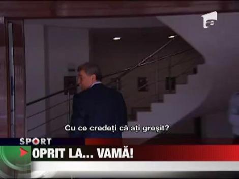 Dinu Gheorghe a fost oprit la vama la liga!