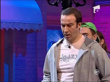 Florin Piersic lucreaza la shaormerie