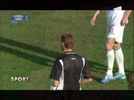 Tudor, fara mila! 4 rosii si 10 galbene!