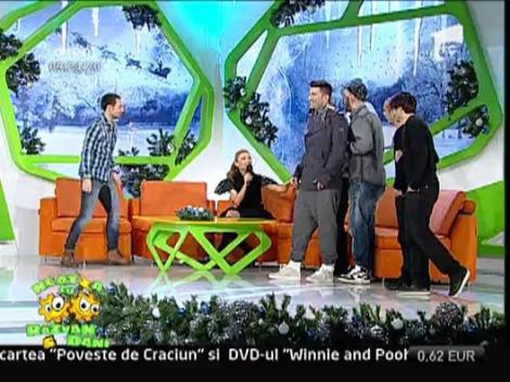 Smiley in direct la Neatza o colinda pe Elena Gheorghe