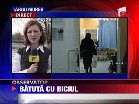 Fetita de 14 ani biciuita de o asistenta maternala