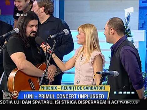 Phoenix - primul concert unplugged