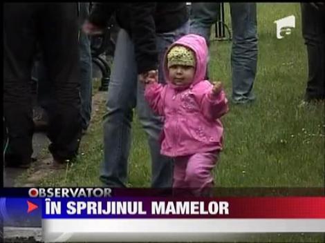 Conservatorii, in sprijinul mamelor