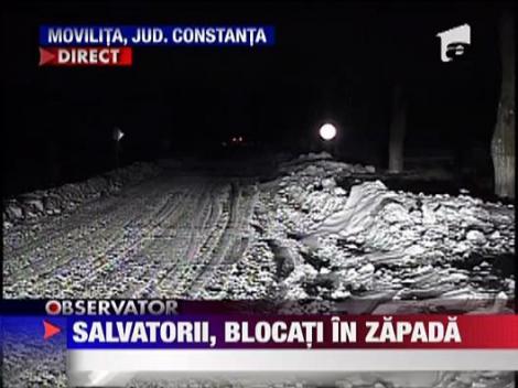 Salvatorii, blocati in zapada!