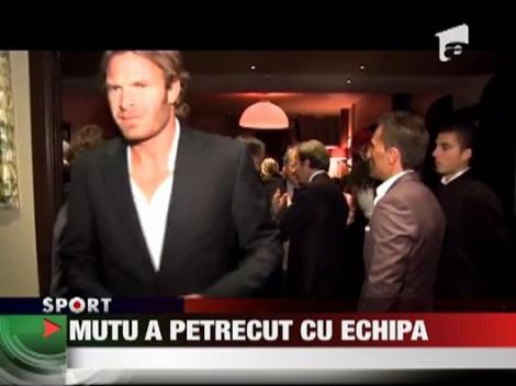 Mutu a petrecut cu echipa