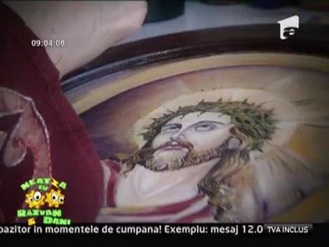 Materian Duta la un targ de cadouri