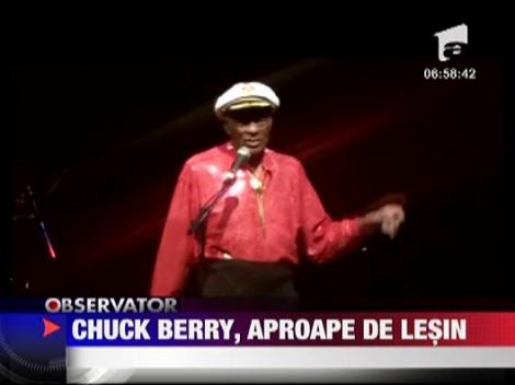 Veteranul Chuck Berry aproape de un lesin