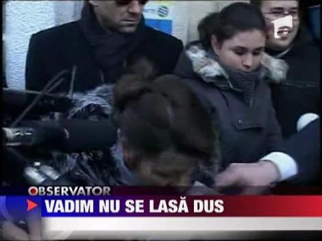 Spectacol marca Vadim Tudor! Evacuare cu nervi!