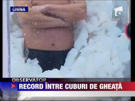 Record intre cuburi de gheata