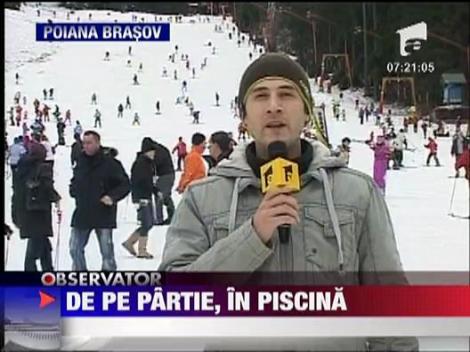 De pe partie, in piscina