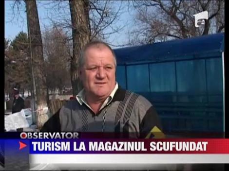 Turism la magazinul scufundat