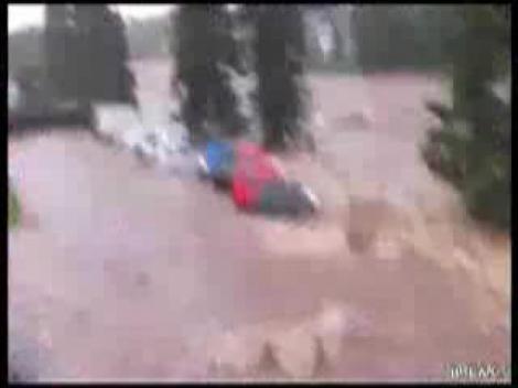 Inundatii in Australia: 12 morti si 90 de raniti