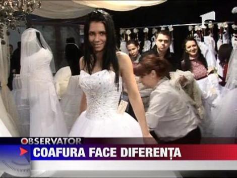 Se poarta rochiile de mireasa simple si elegante