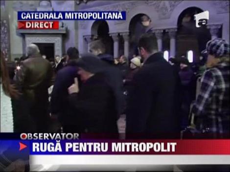 Pelerinaj la catafalcul Mitropolitului Bartolomeu