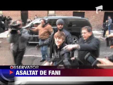 Justin Bieber, asaltat de fani