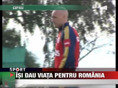 "Bobocii" isi dau viata pentru Romania