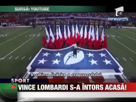 Christina Aguilera s-a facut de ras la Super Bowl