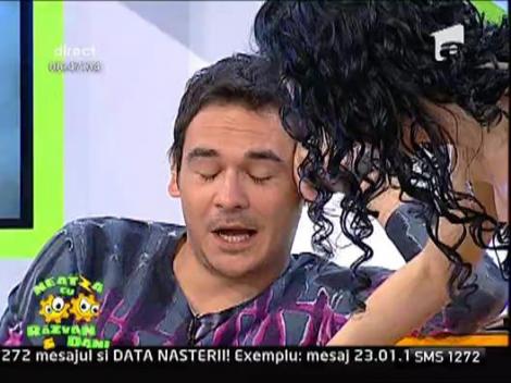 Lectie de chimie cu vecina Ramona la Neatza