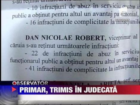 Primarul si viceprimarul din Hunedoara, trimisi in judecata de DNA