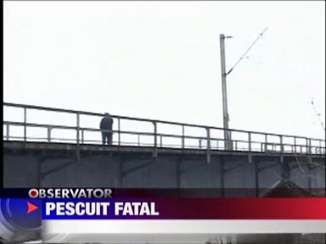 Un pescar a murit curentat