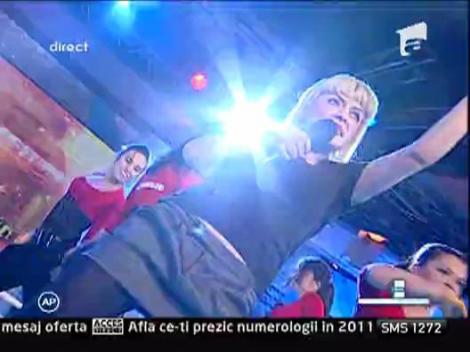 Adriana Rouge - Rock This City