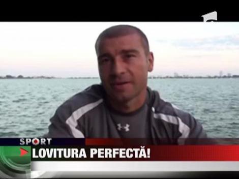 Bute il ameninta pe Magee cu lovitura de stanga