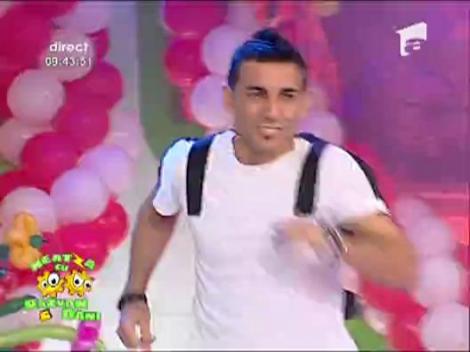 Claudette feat. Sonny Flame - Around The World