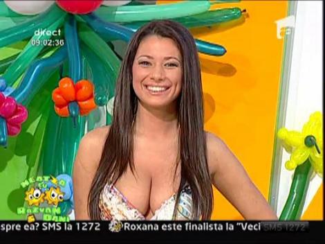 Roxana Vancea in rochita sexy