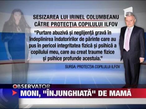 Moni, "injunghiata" de propria mama