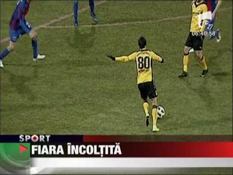 Fanii i-au cerut lui Lacatus sa plece