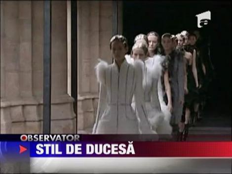 Sarah Burton, rochii in stil de ducesa