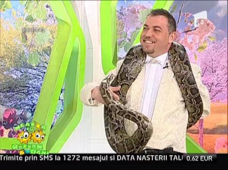 Vecina, incolacita de un piton gigant