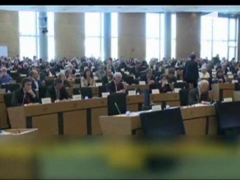 Adrian Severin, huiduit in Parlamentul European ‎
