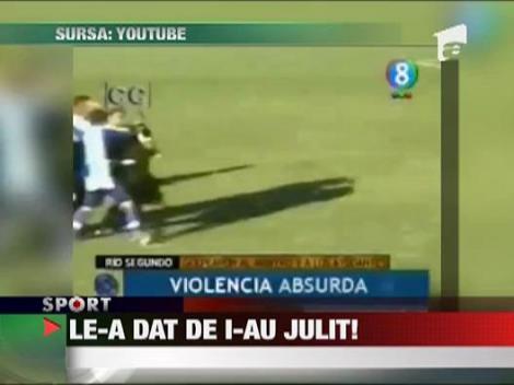 O brigada de arbitri in spital la un meci