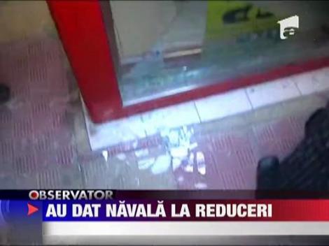 S-au calcat in picioare pentru reduceri