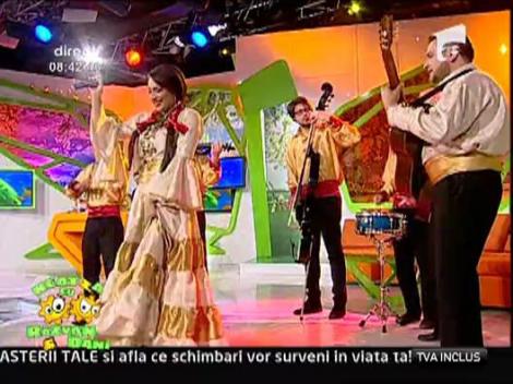 Lavinia Raducanu & Taraful Rromak - Duj Sandala