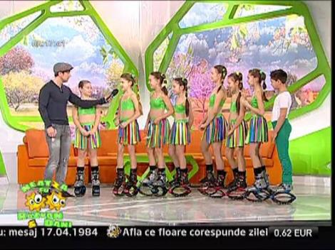 Educatie fizica pe kangoo jumps
