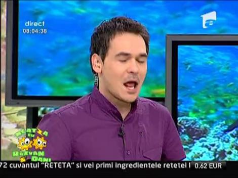 Batranii si repezeala pe peronul Garii de Nord