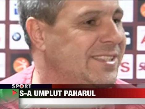 Sumudica: "Marius Constantin vine beat la antrenamente"