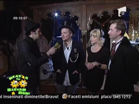 Hi-Q vs. Gica Petrescu, Lansare cu iz interbelic