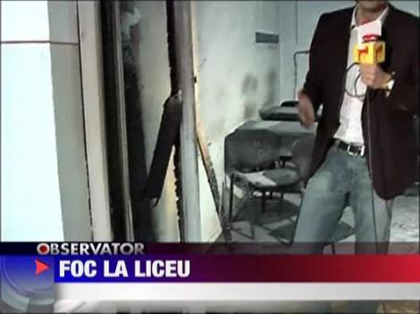 Incendiu la Liceul Xenopol din Capitala