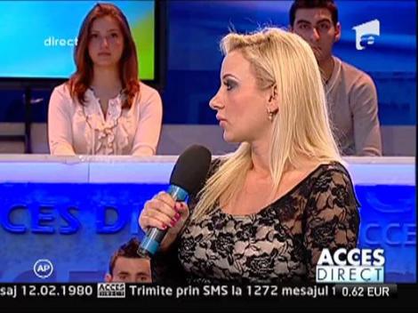 O blonda si o bruneta se razboiesc pentru Cristi Pulhac