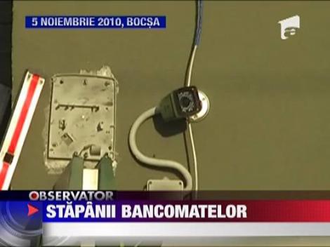 Patru membri ai gruparii "Giulesti", retinuti pentru spargere de bancomate