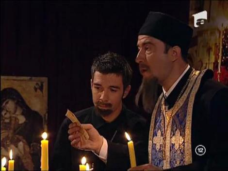 Mucea si Flocea cersesc in biserica