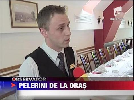 Pelerini la manastirile din Bucovina si Maramures