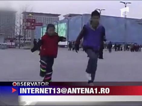 Dans sincron in parc