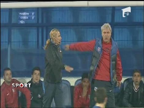 Sorin Cartu a fost la un pas sa sara la bataie la arbitrul de rezerva!