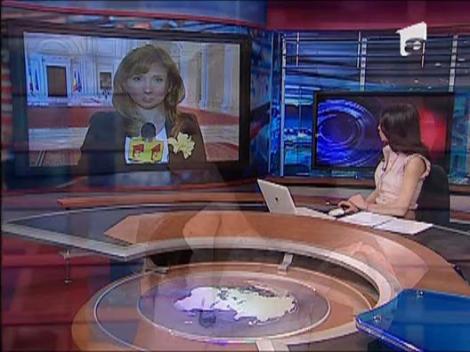 Protest spontan al politistilor in fata Palatul Parlamentului