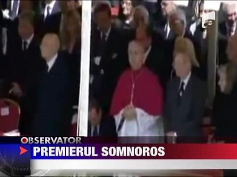 Berlusconi a adormit in timpul slujbei de beatificare a Papei Ioan Paul al 2-lea!